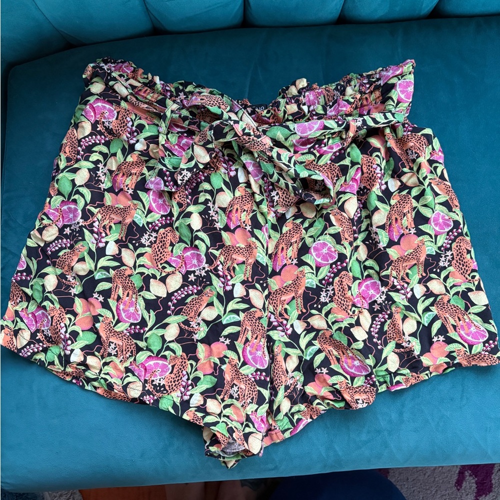 Simons Icone High Waist Jungle Print Shorts
